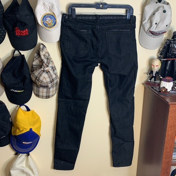 Blank NYC Woman’s 30W Black Jeans w/ Faux Leather Trim - Picture 6 of 14